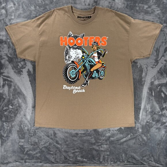 Hooters Other - Hooters Daytona Beach T Shirt Men 2XL Tan Biker Graphic Owl Motorcycle USA NWOT